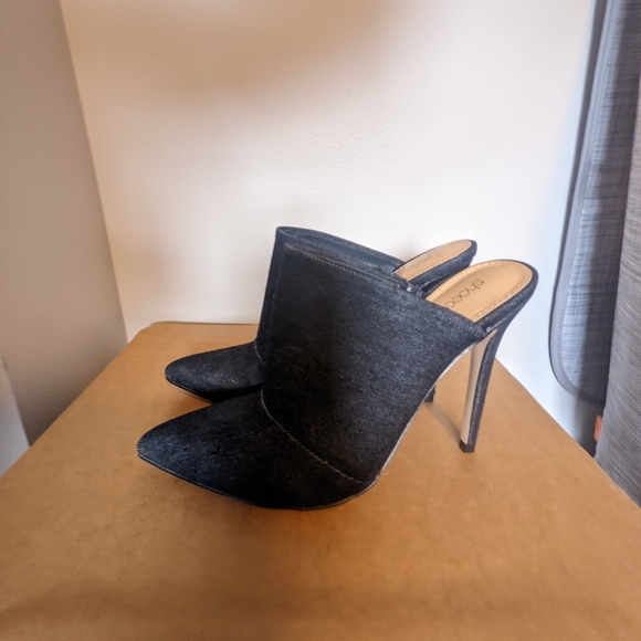 Shoedazzle jean mules - Picture 6 of 6